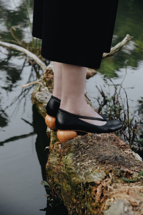 Aluf — ALUF - Salto Nina Preto