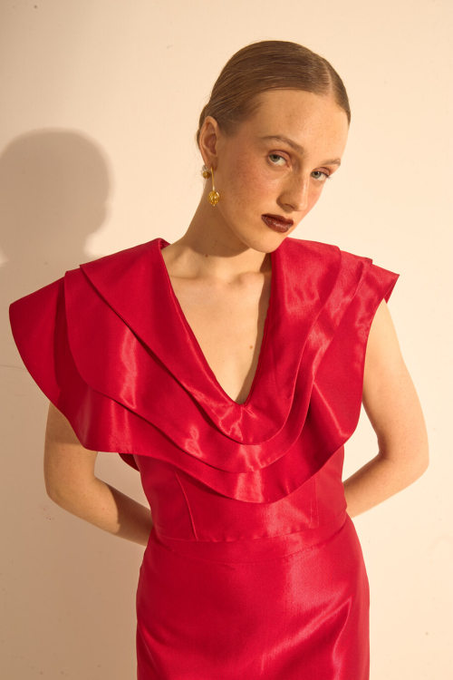 Aluf — BLUSA PETALAS CETIM VERMELHO