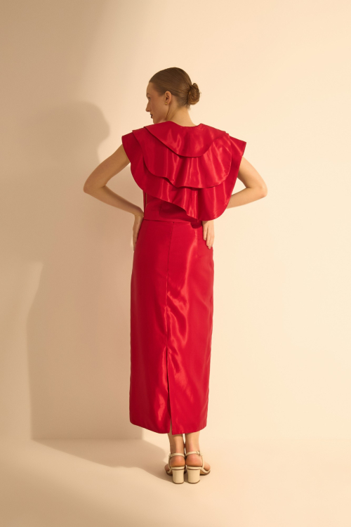 Aluf — BLUSA PETALAS CETIM VERMELHO