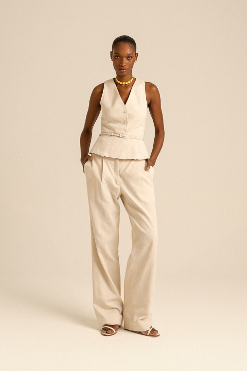 COLETE LAURIANO BEGE