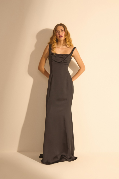 VESTIDO MOULIN LONGO PRETO